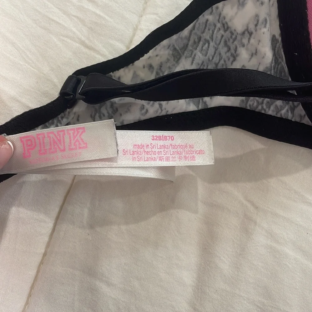 Pink bra - Picture 3 of 3